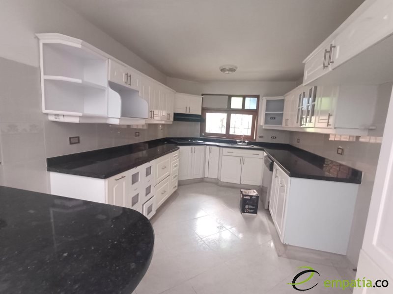 Apartamento disponible para Arriendo en Medellín La Castellana Foto numero 1